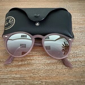 Ray-Ban Pink Mirrored Round Sunglasses